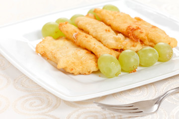 fried mozzarella with grapes