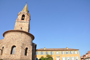 Fototapeta na wymiar cathédrale de Fréjus 6
