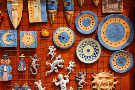 Santa Cruz Seros handcraft ceramics souvenir