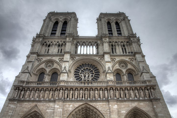 Fototapeta na wymiar Notre Dame, Paris - HDR photo