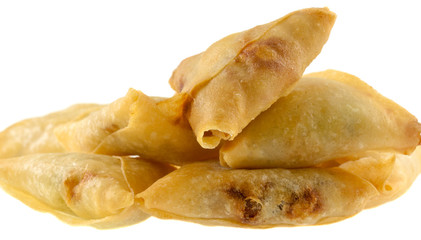 samoussa, sambossa, samoussas, samosa, samsa, samusa