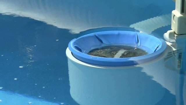 Filtro di superficie per piscina