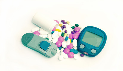 Device for measuring blood sugar level and pills