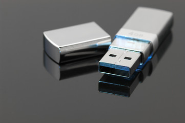 USB flash drive