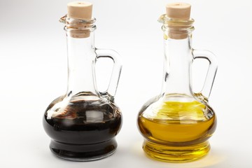 Obraz na płótnie Canvas oil and vinegar bottles
