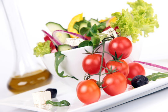 Healthy salad with cherry tomatoes
