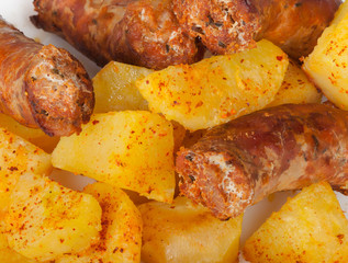 Salsiccia e patate