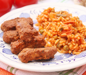 Cevapcici mit Reis