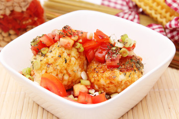 Knödel mit Gemüse