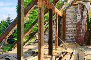 Dachstuhl abbrechen - roof truss demolish 02