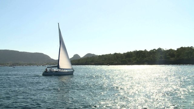 Sailboat siling the sea