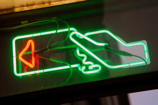 N&eacute;on distributeur automatique