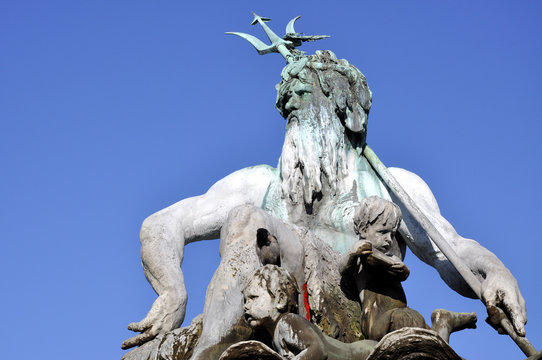 Berlin Neptunbrunnen Detail