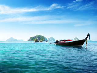 Naklejka na ściany i meble boat and islands in andaman sea Thailand