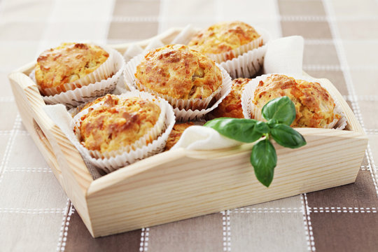 muffins with ham and cheese