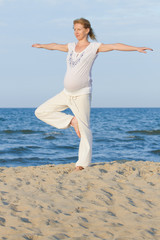 pregnant woman on beach