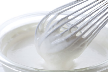 生クリームのホイップ