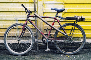 Fototapeta na wymiar Rusty Mountain Bike