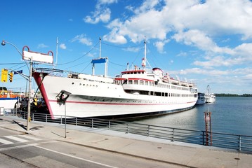 Ship at Harbour in Toronto, Canada © lmel900