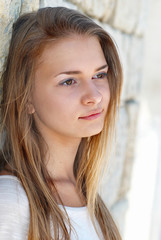 Obraz premium Pretty blond girl outdoors
