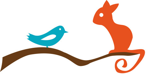 Vogel und Katze auf dem Baum