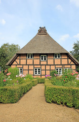 Fototapeta na wymiar Low German farma (Heritage House) w Fintel