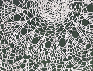 Dentelle au crochet fait main.