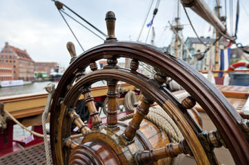 Steering wheel of the ship