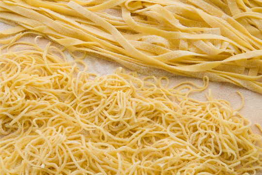 tagliatelle e pasta alla chitarra