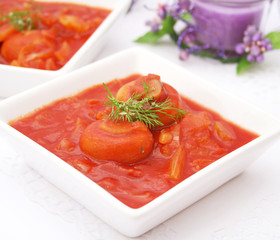 Tomatensuppe mit Fenchel und Champignons