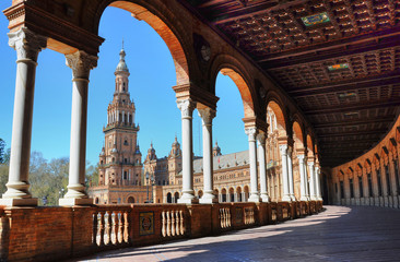 Arcos en la Plaza España en Sevilla