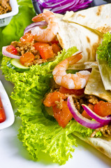 tacos mit zutaten
