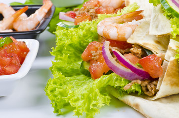 tacos mit zutaten
