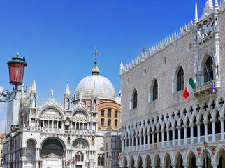 Fototapeta na wymiar Pałac Dożów, Katedra San Marco, Wenecja