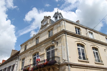 Mairie de Corbigny dans la Nièvre