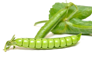 Fresh green peas