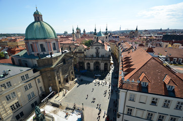 Fototapeta na wymiar Les toits de Prague