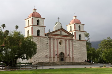 Fototapeta na wymiar Misja w Santa Barbara