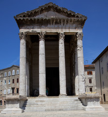 Naklejka premium historic centre of pula