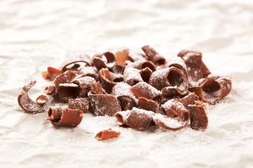 Chocolate curls