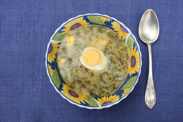 zupa szczawiowa z jajkiem