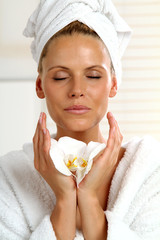 Frau beim Wellness