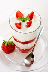 yogurt with strawberries