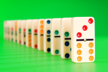 Domino effect with many pieces