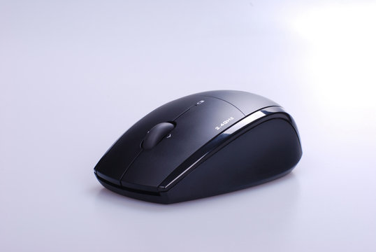 Cordless optical mouse
