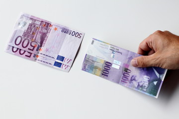 Euro in FRanken tauschen