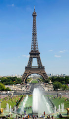 Fototapeta na wymiar Tour Eiffel - Paris