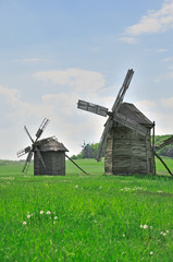 Fototapeta na wymiar old windmill