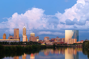 Obraz premium Indianapolis skyline.