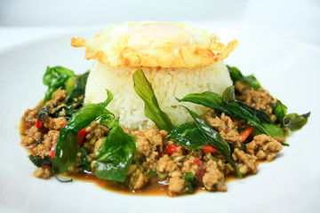 chicken sauteed with garlic and hot basil